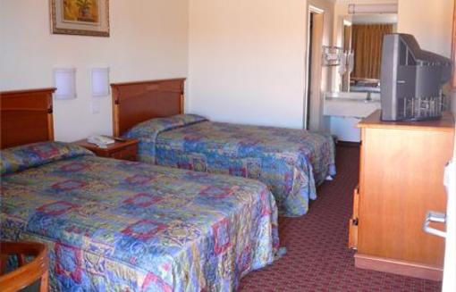 фото отеля Airport Inn and Suites Houston