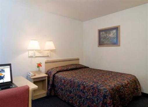 фото отеля Americas Best Value Inn Groves