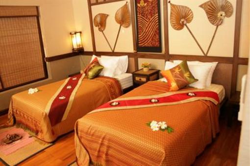 фото отеля Chomwana Resort & Horse Club