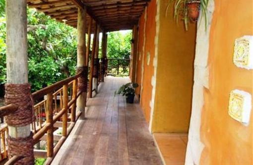 фото отеля Eco Hostel Lujimba
