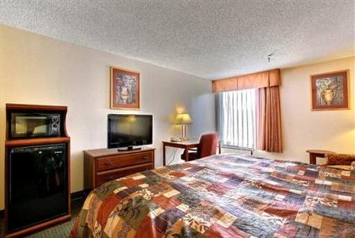 фото отеля BEST WESTERN Inn Mount Pleasant