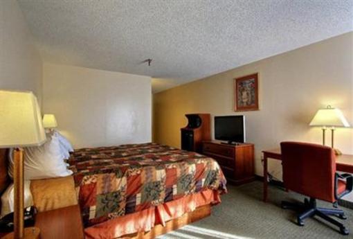 фото отеля BEST WESTERN Inn Mount Pleasant