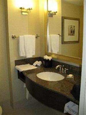 фото отеля Hilton Garden Inn Hamilton