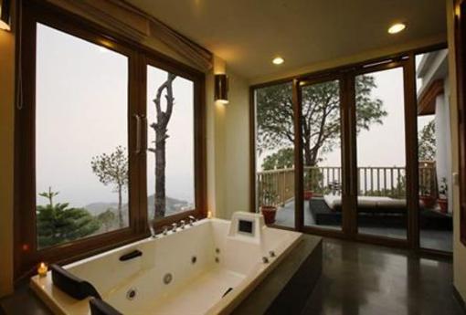 фото отеля Moksha Himalayan Spa Resort