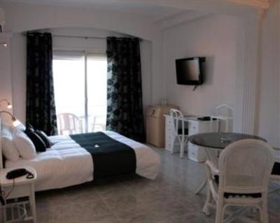 фото отеля Les Residences Du Soleil Hotel La Calanque Cavalaire-sur-Mer