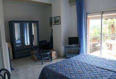 фото отеля Les Residences Du Soleil Hotel La Calanque Cavalaire-sur-Mer
