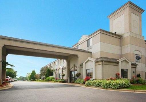 фото отеля Sleep Inn and Suites Grand Rapids