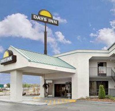 фото отеля Days Inn IH 40 & Sycamore View