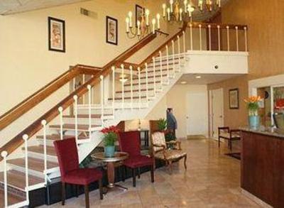 фото отеля International Inn and Suites on Cape Cod