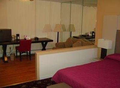 фото отеля International Inn and Suites on Cape Cod