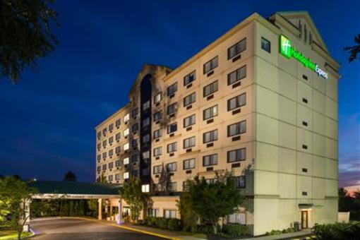 фото отеля Holiday Inn Express Hauppauge