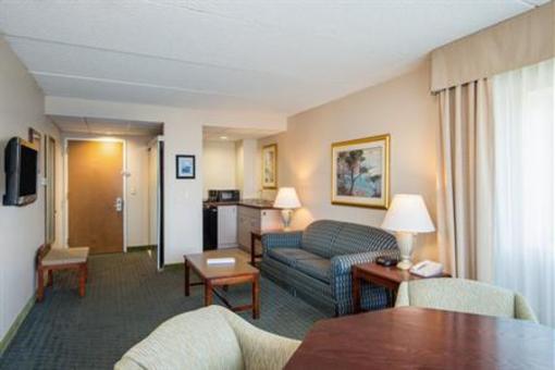 фото отеля Holiday Inn Express Hauppauge