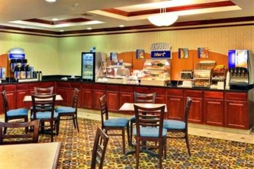 фото отеля Holiday Inn Express Hotel & Suites Dewitt (Syracuse)
