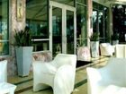 фото отеля Crest Hotel Suites