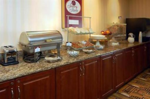 фото отеля Crowne Plaza Grand Rapids Airport