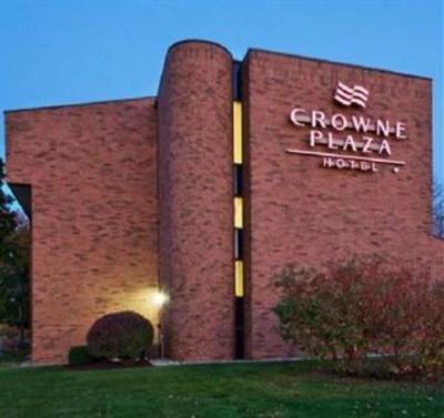 фото отеля Crowne Plaza Grand Rapids Airport