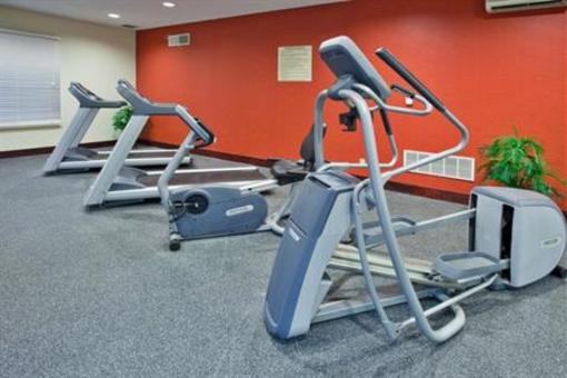 фото отеля Crowne Plaza Grand Rapids Airport