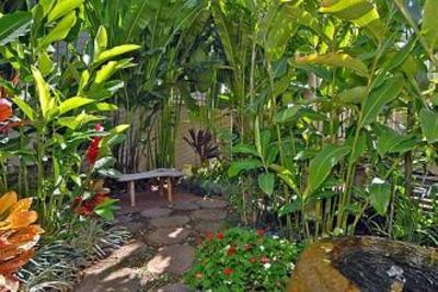 фото отеля Outrigger Aina Nalu Resort Lahaina