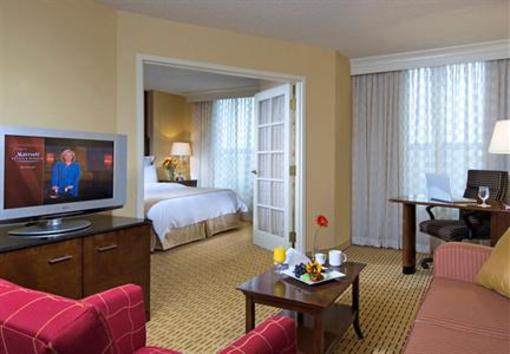 фото отеля Chicago Marriott Suites Deerfield