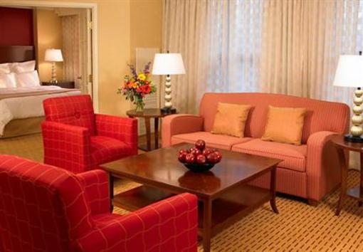 фото отеля Chicago Marriott Suites Deerfield