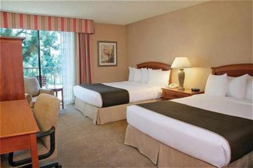 фото отеля Holiday Inn Universal Studios Hollywood