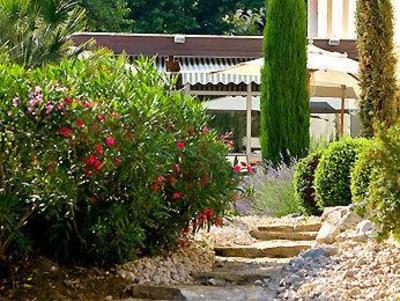 фото отеля Novotel Aix en Provence Beaumanoir Les 3 Sautets