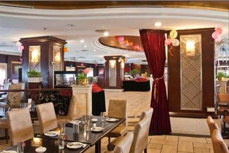 фото отеля Four Seas Hotel