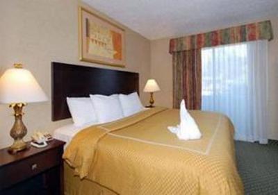 фото отеля Comfort Suites Oakbrook Terrace