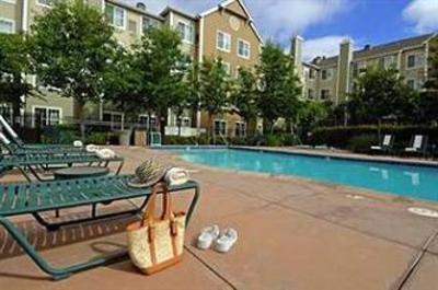 фото отеля Homewood Suites by Hilton Newark-Fremont