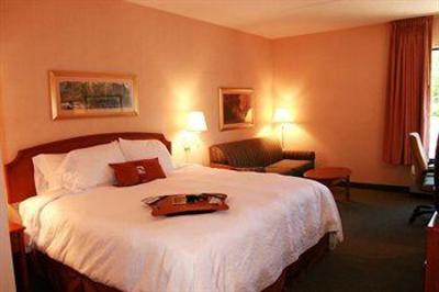 фото отеля Hampton Inn Burlington Mt. Holly