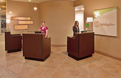 фото отеля Holiday Inn Omaha Downtown Airport