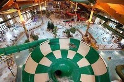 фото отеля Lodge at Cedar Creek Resort & Water Park Rothschild