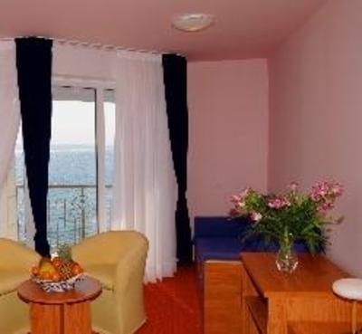 фото отеля Hotel Neva