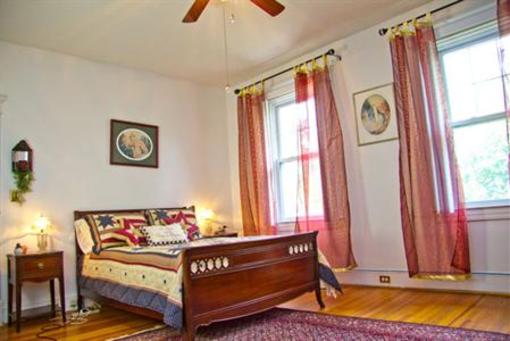 фото отеля Paradise Bed and Breakfast