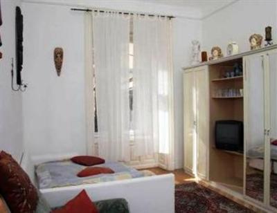 фото отеля Vaci Main Pedestrian Street Apartment