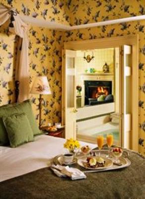фото отеля The Manor on Golden Pond Hotel Holderness