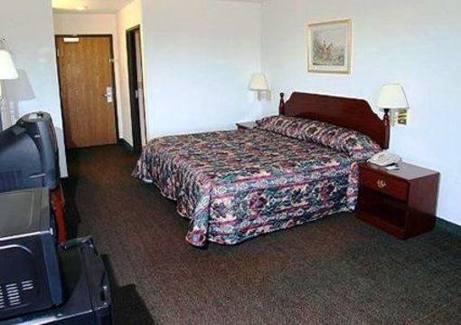 фото отеля Rodeway Inn Sweet Springs