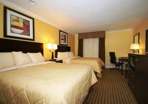 фото отеля Quality Inn Mcafee