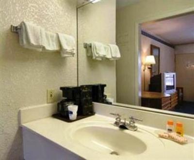 фото отеля Howard Johnson Bristol