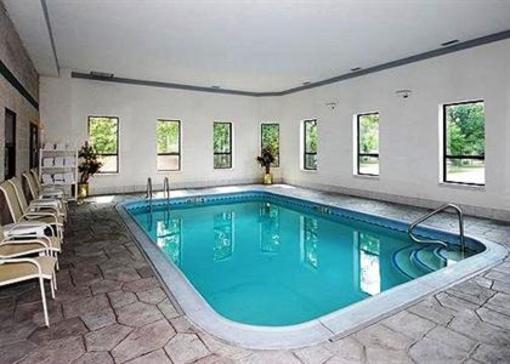 фото отеля Quality Inn Six Flags St. Louis Pacific