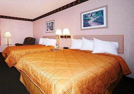 фото отеля Quality Inn Six Flags St. Louis Pacific