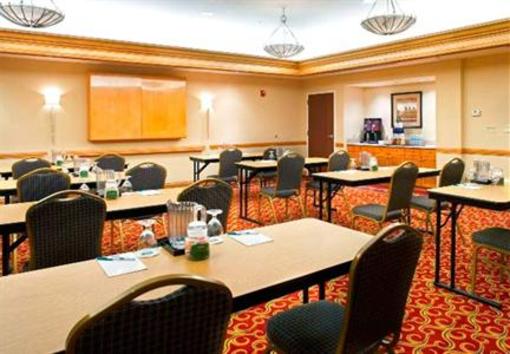 фото отеля Courtyard by Marriott Akron Stow