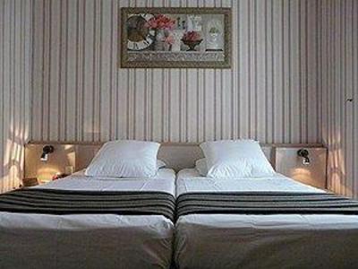 фото отеля Hotel Le Provencal Bandol