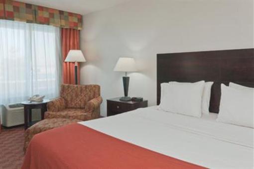 фото отеля Holiday Inn Express Rensselaer