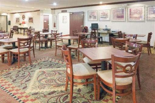 фото отеля Holiday Inn Express Rensselaer