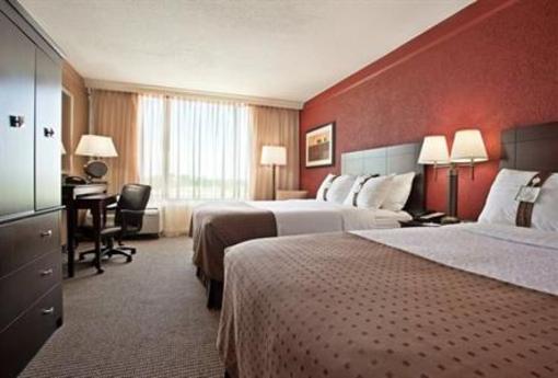 фото отеля Holiday Inn Strongsville