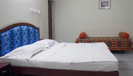 фото отеля Hotel Sri Sabthagiri