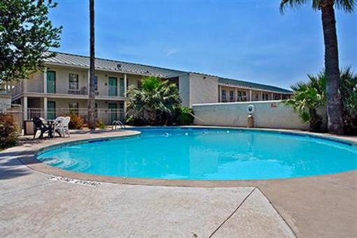 фото отеля Motel 6 North Laredo