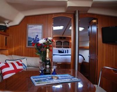 фото отеля Narnie O' Shea Yacht Lodging