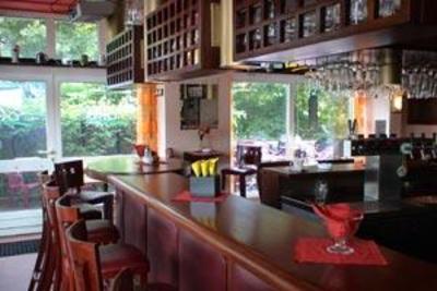 фото отеля Am Tiergarten Hotel & Cafe Leucht Karlsruhe